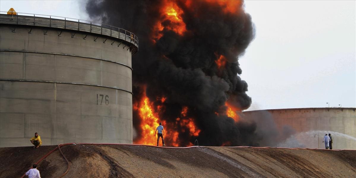 V rumunskej ropnej rafinérii vypukol požiar, vzal si jeden život