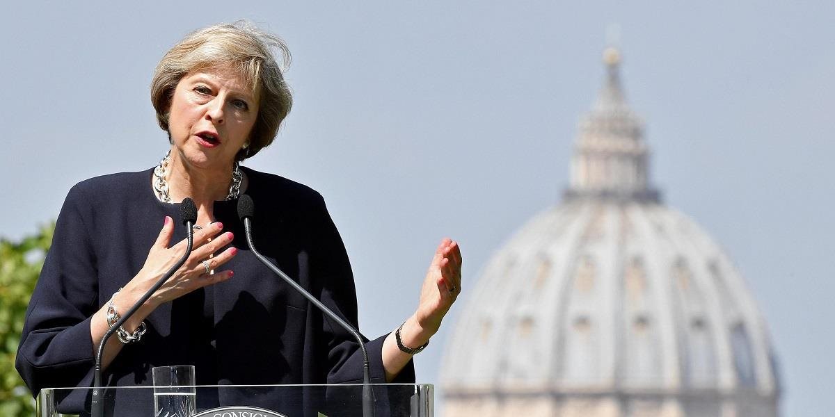 Britská premiérka nepotrebuje na spustenie brexitu súhlas parlamentu