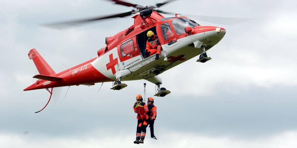 Zranenú poľskú horolezkyňu musel zachraňovať vrtuľníkom