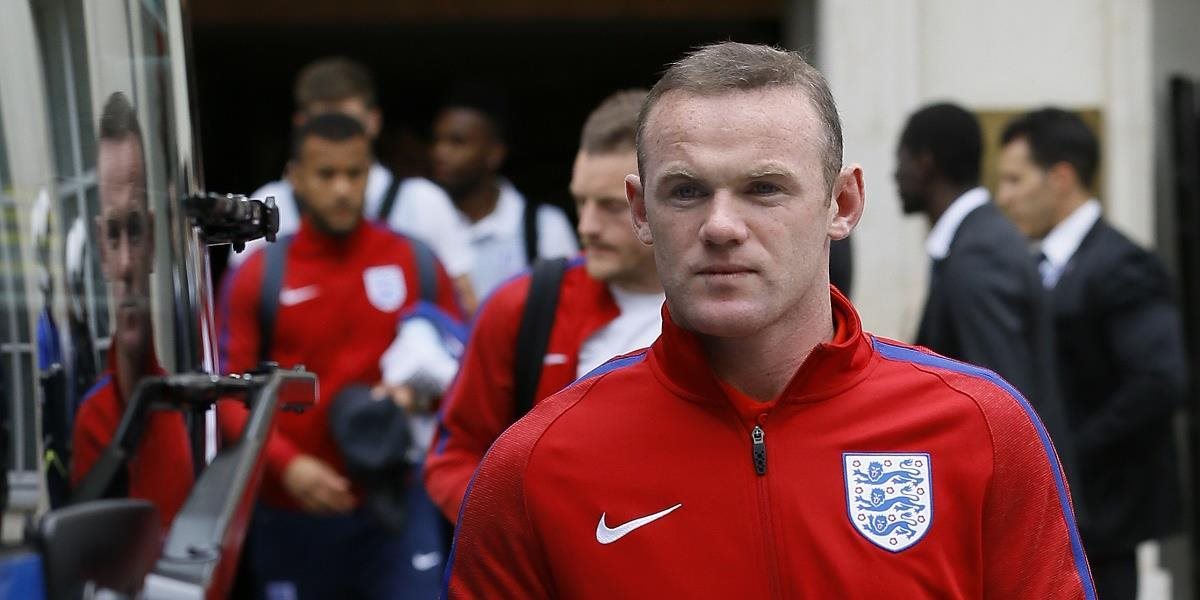 Wayne Rooney sa v reprezentácii vráti do útoku