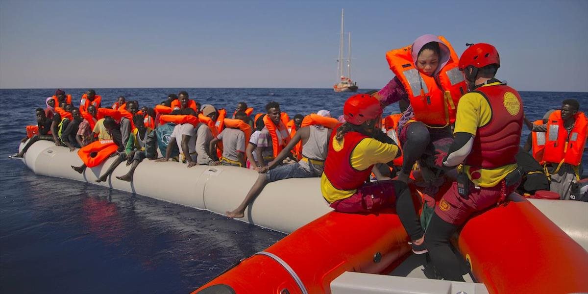 FOTO a VIDEO Veľká záchranárska akcia: Z mora vytiahli až 6500 migrantov