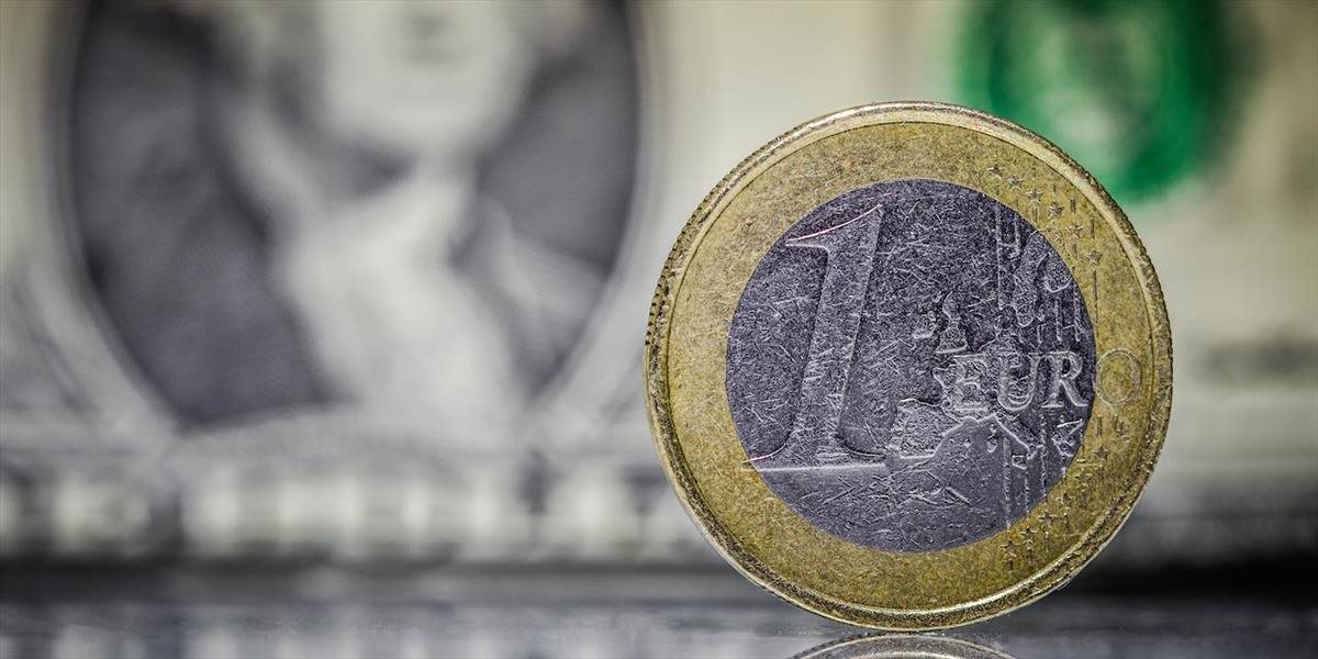 Kurz eura klesol na 1,1165 USD/EUR