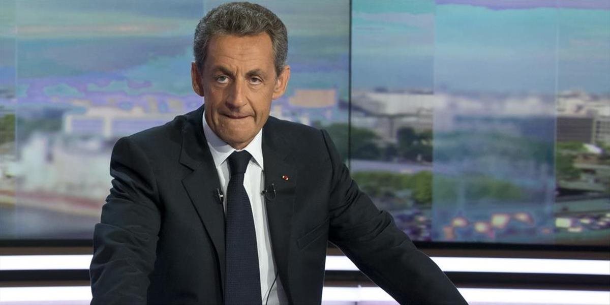 Sarkozy by ako prezident kvôli burkinám zmenil ústavu