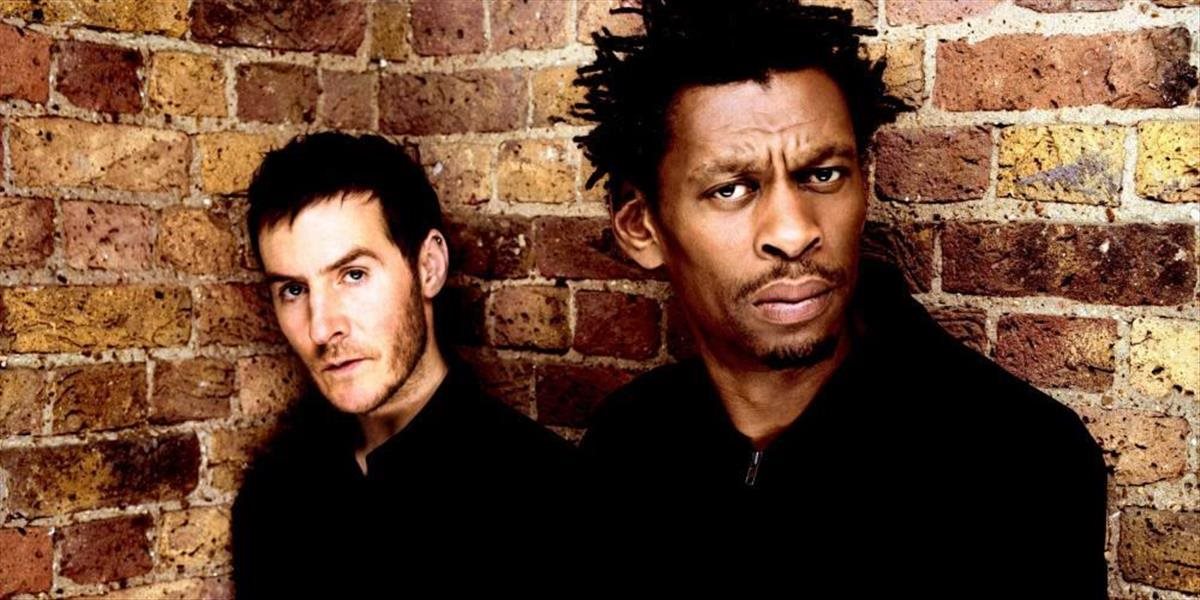 Massive Attack vydajú singel Dear Friend