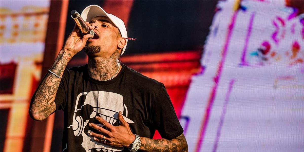 Chris Brown krátko po prepustení z väzby predstavil novú skladbu