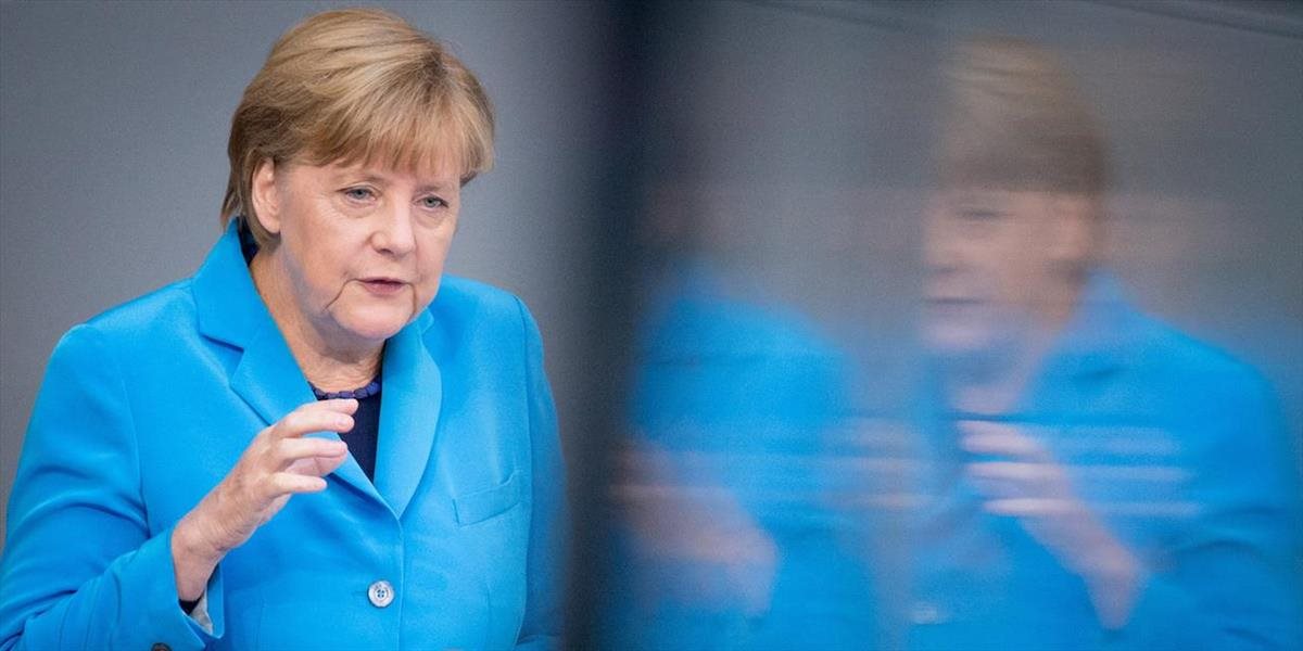 Merkelová: Migračnú krízu by som dnes riešila rovnako ako pred rokom