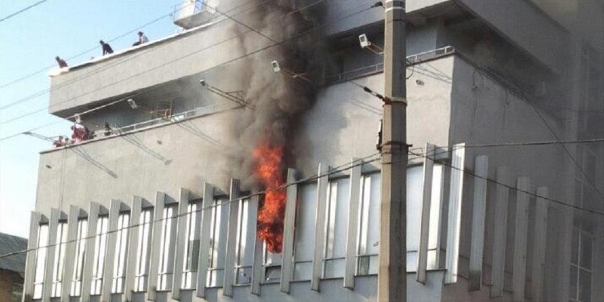 V budove ukrajinskej TV Inter vznikol požiar, polícia preveruje podpaľačstvo