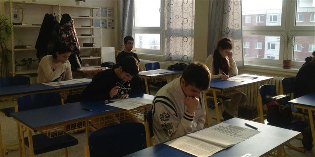 Slovenskí študenti sa môžu učiť po čínsky v Banskobystrickom gymnáziu Mikuláša Kováča