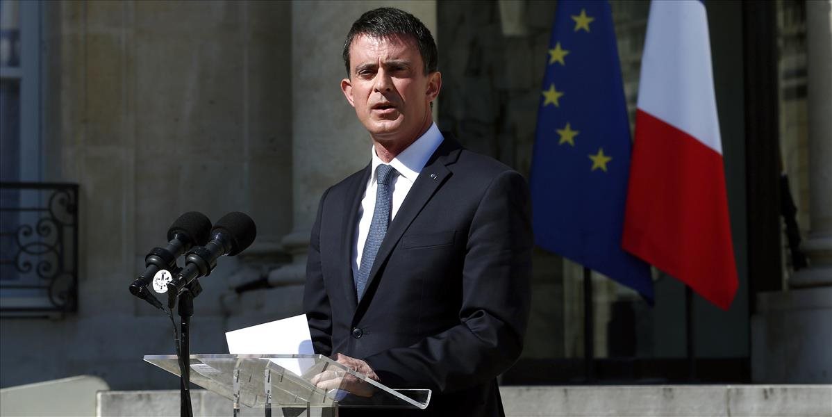 Francúzi v krajine evidujú 15.000 zradikalizovaných moslimov, Valls: To znamená totálnu vojnu