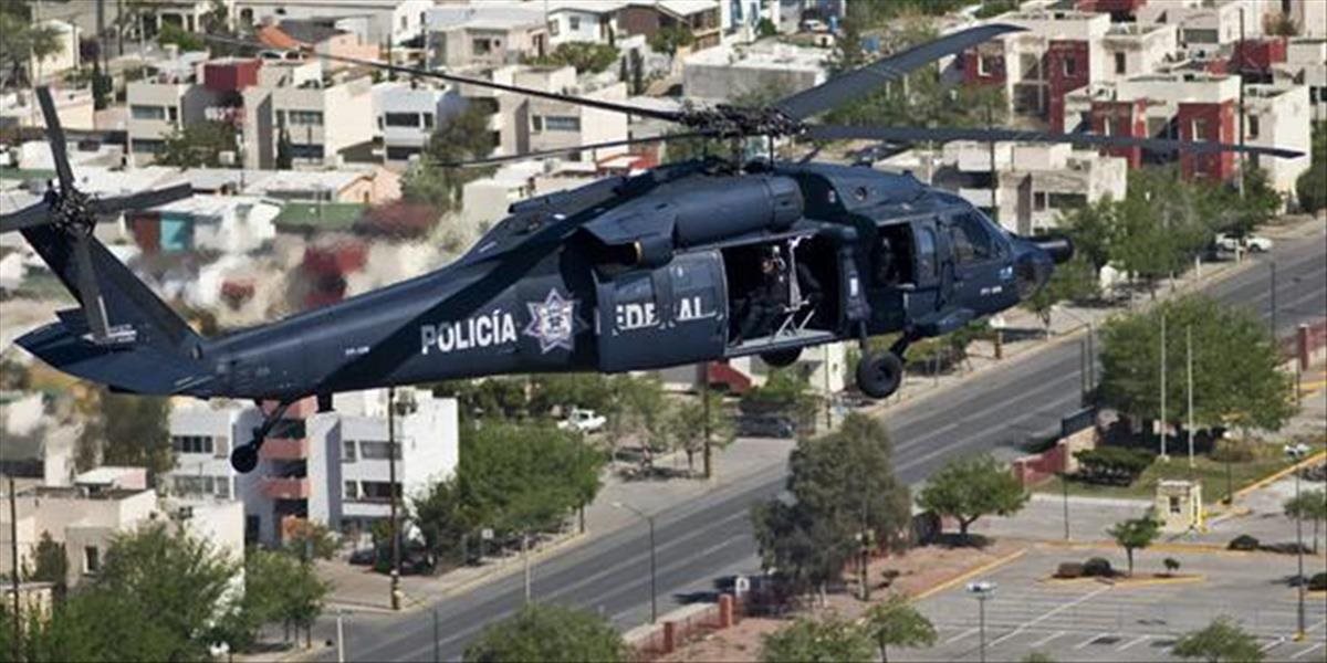 Level násilia v štýle hry GTA: Členovia mexického drogového gangu zostrelili policajný vrtuľník