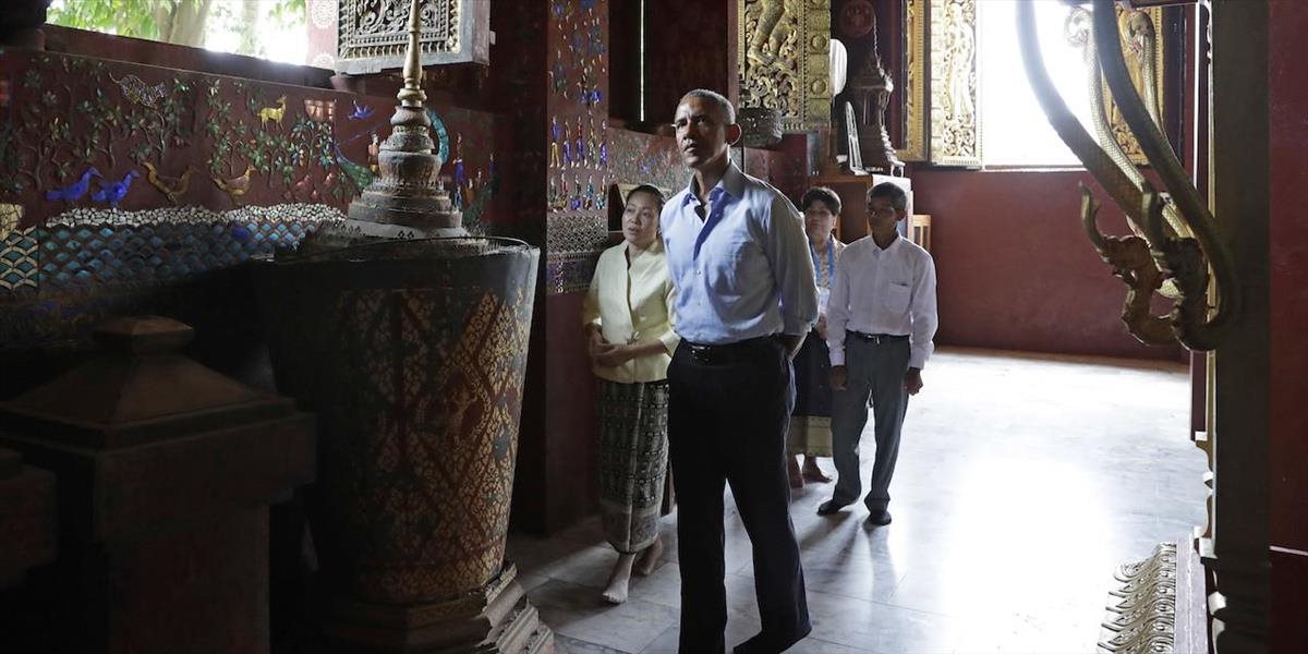 Obama navštívil budhistický chrám v Luang Prabangu