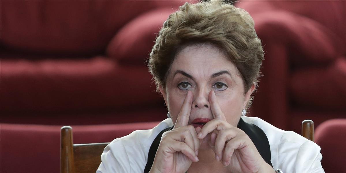 Brazílska exprezidentka Dilma Rousseffová opustila prezidentské sídlo