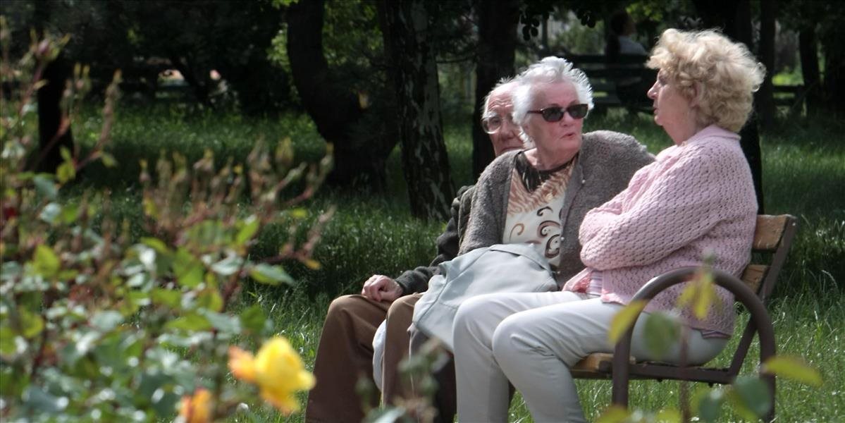 Penzisti by mali oznámiť výšku zahraničného dôchodku do 30.9.