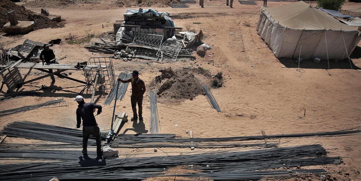 Izrael začal s výstavbou podzemnej bariéry okolo pásma Gazy