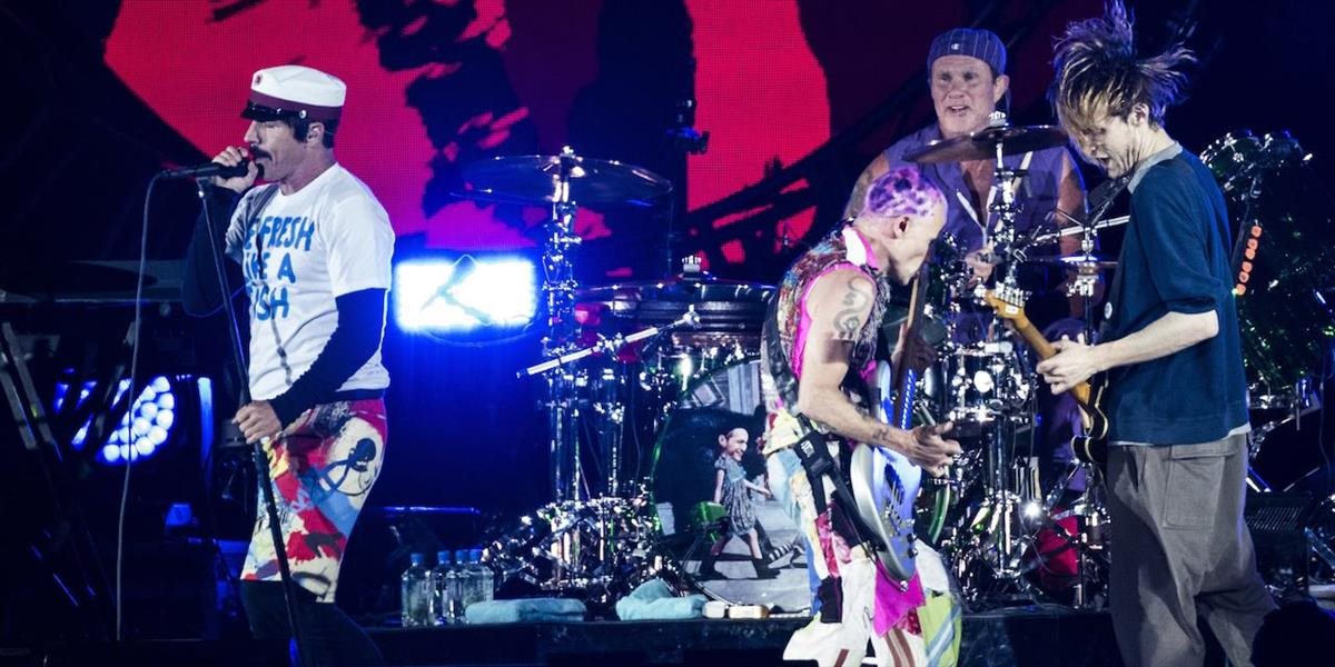 Red Hot Chili Peppers predstavili VIDEOklip ku skladbe Go Robot
