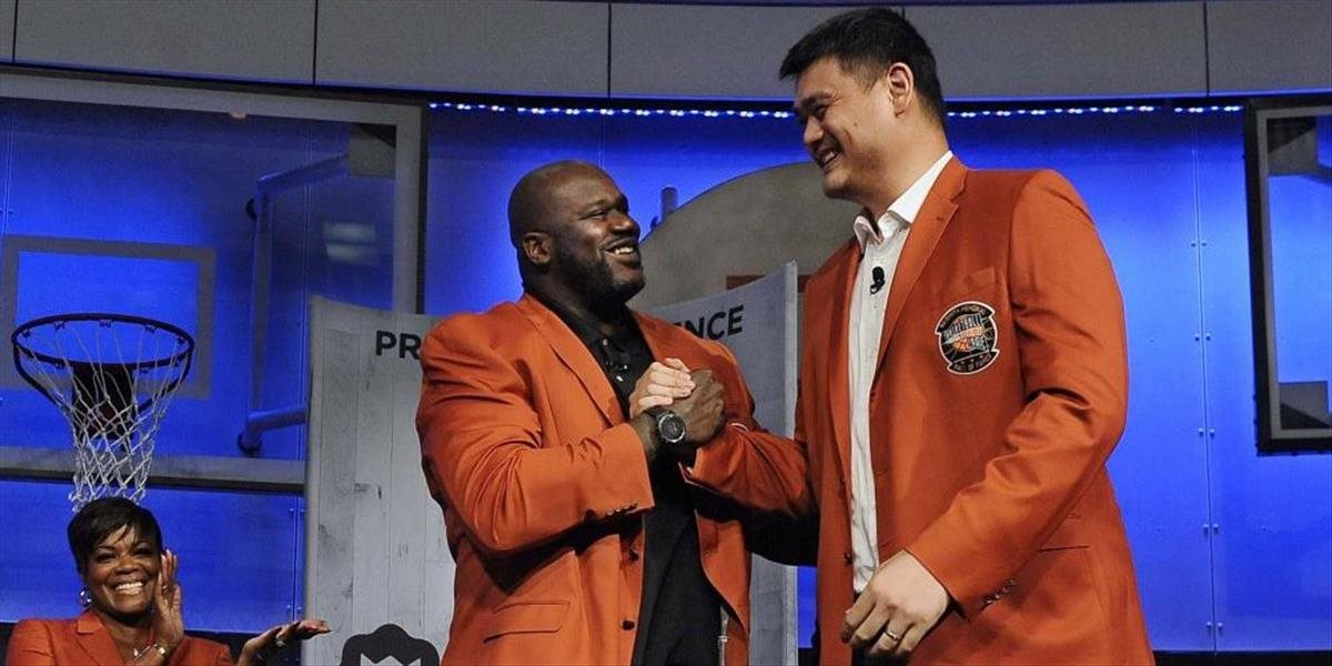 NBA: Jao Ming sa prvý raz cítil malý, obliekol ho Shaq