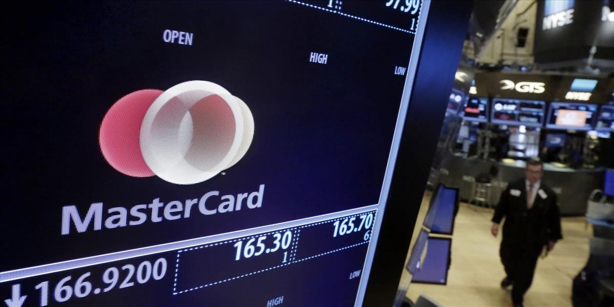 MasterCard čelí žalobe za vysoké poplatky, mal poškodiť 46 miliónov Britov