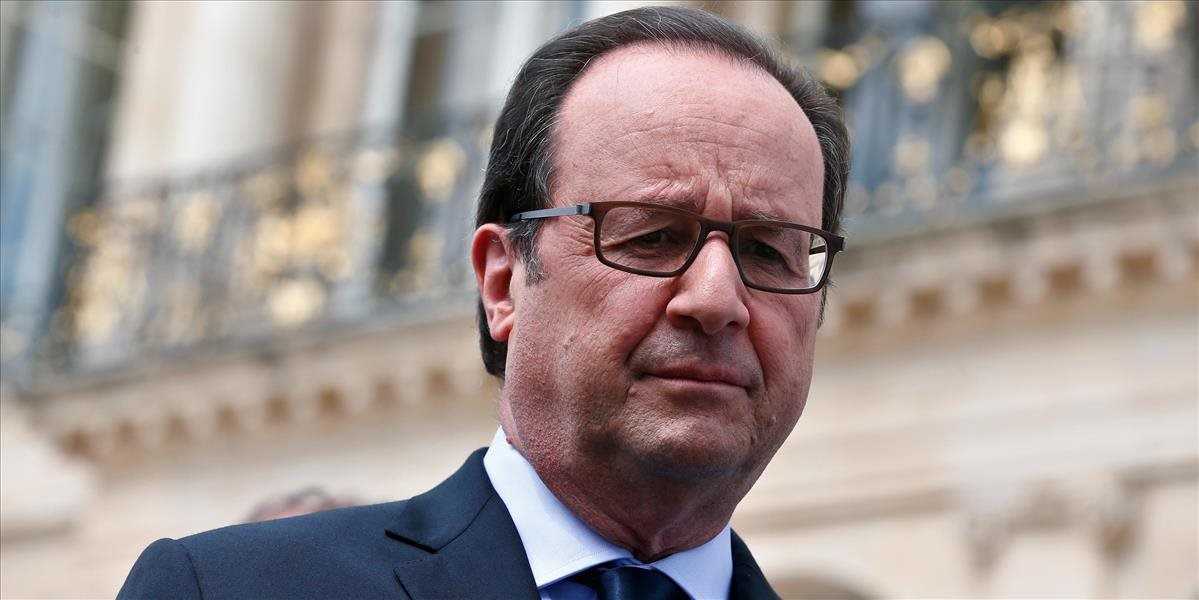 Hollande: Prekazili sme teroristický útok v Paríži, hrozia ďalšie