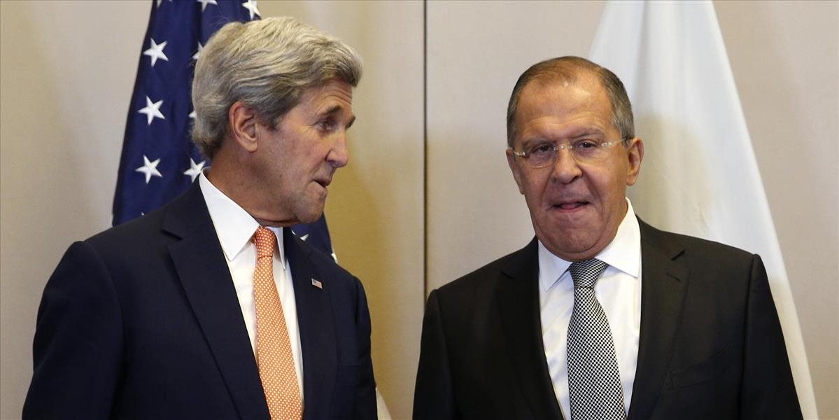 Lavrov a Kerry hľadajú za rokovacím stolom riešenie situácie v Sýrii