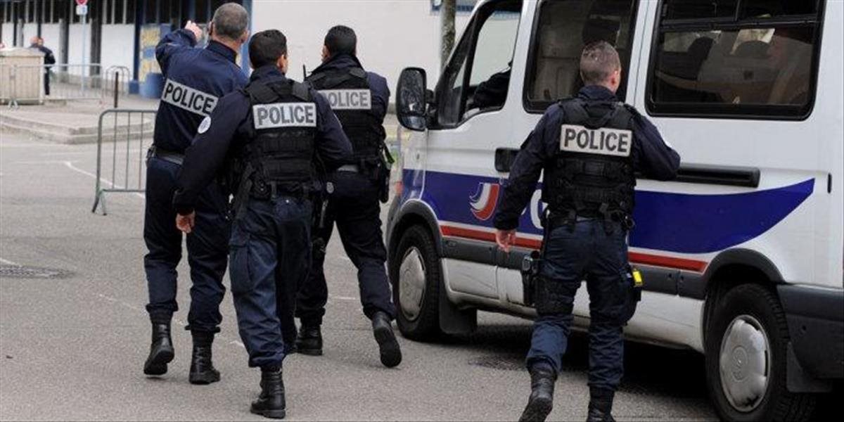 Tínedžera (16) zatkli v jeho dome v Paríži za údajné plánovanie útoku