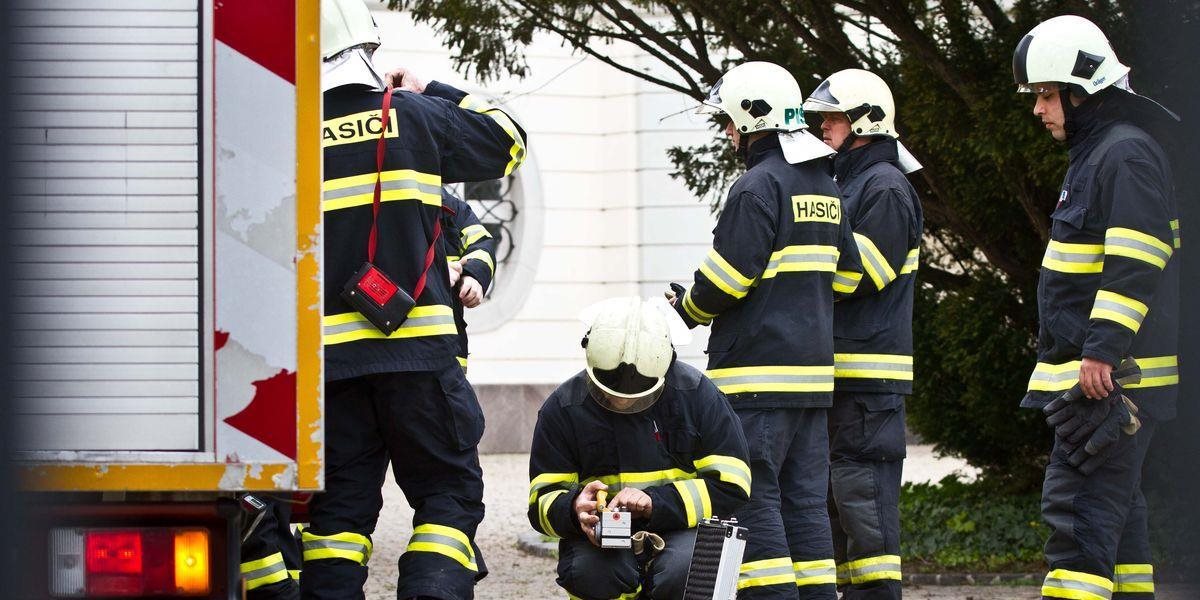 Pred novou budovou SND v Bratislave mali hasiči simulovaný zásah