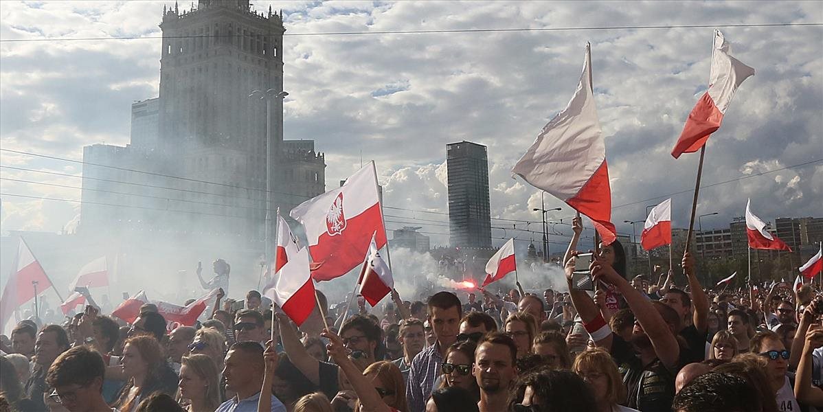 Európsky parlament schválil rezolúciu o situácii v Poľsku, ohrozuje základné ľudské práva