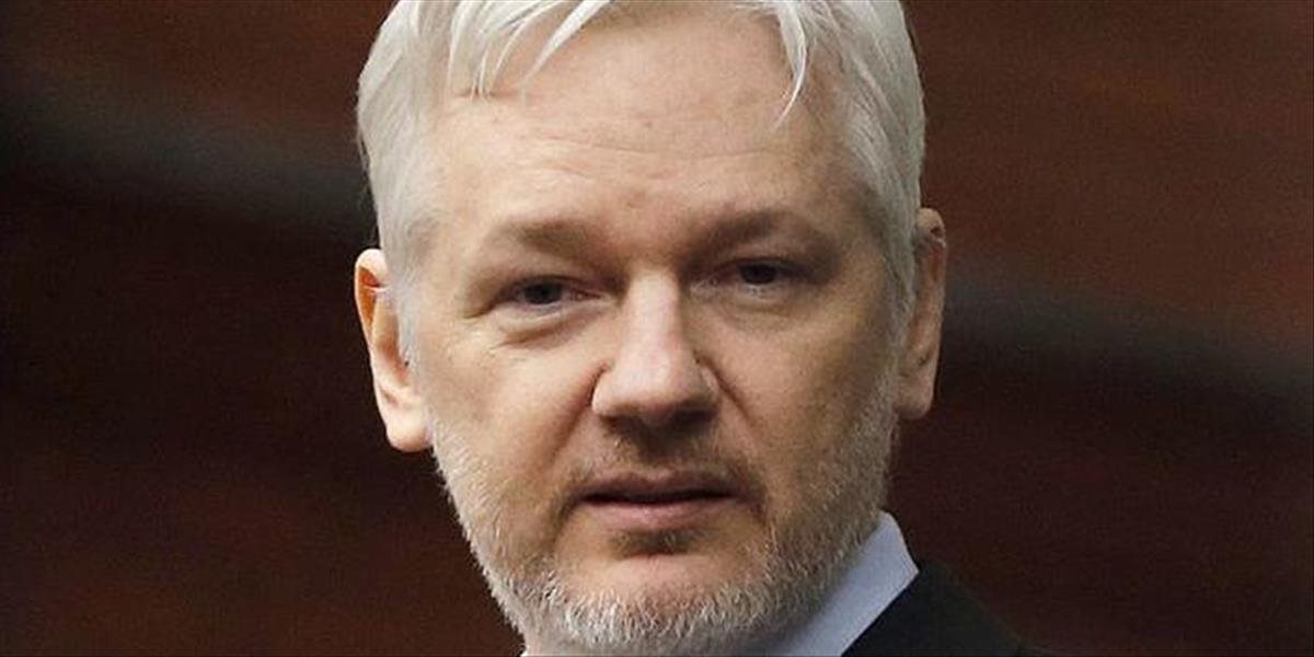 Juliana Assangea v októbri vypočujú v prípade znásilnenia, ktorého sa mal dopustiť vo Švedsku