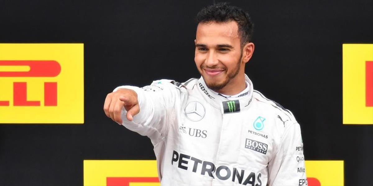 F1: Majstrovský boj v Mercedese pokračuje v Singapure
