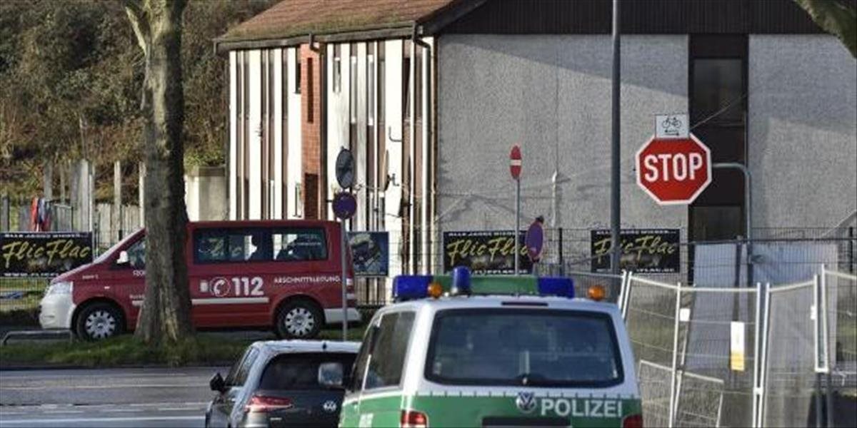 V nemeckom meste Erbach podpálili ubytovňu s migrantmi