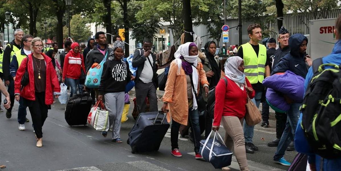 Maďarsko doposiaľ zaregistrovalo 370-tisíc utečencov, tých môžu zo Západu vrátiť
