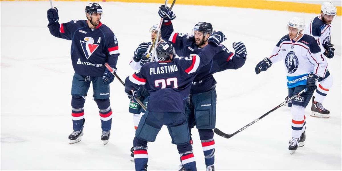 KHL: Slovan na trip s 23 hráčmi, v utorok u obhajcu