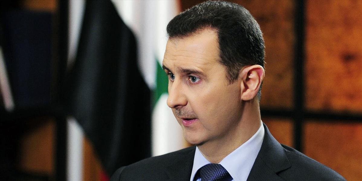 Asad odsúdil flagrantnú americkú agresiu voči vládnym vojakom