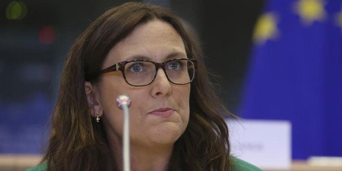 Eurokomisárka Malmströmová napriek protestom proti CETA a TTIP, verí v úspech dohôd