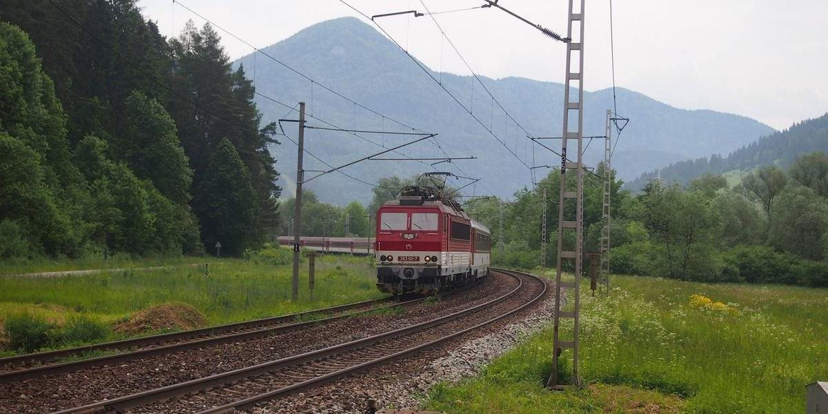 Na trati medzi Lučencom a Fiľakovom bude výluka vlakov, nahradia ju autobusovou dopravou