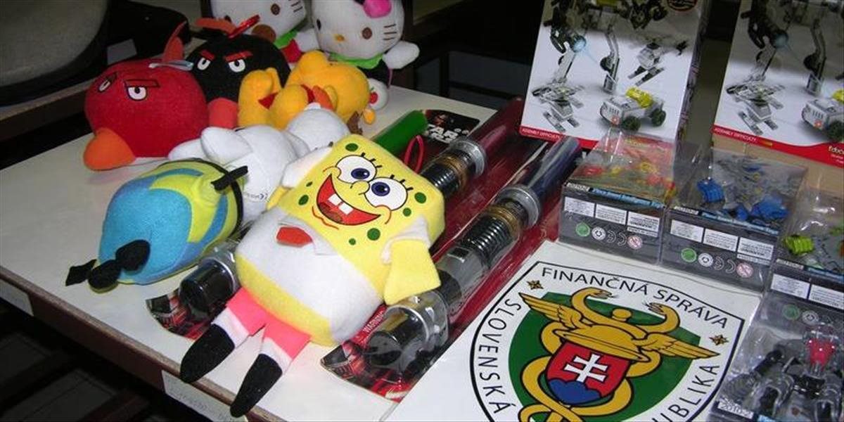 Colníci v Brodskom zadržali 10 tisíc kusov falošných hračiek