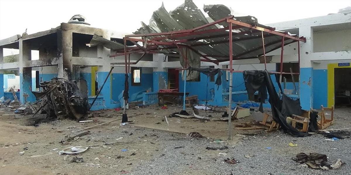 Najmenej 19 civilistov zahynulo pri nálete v Jemene