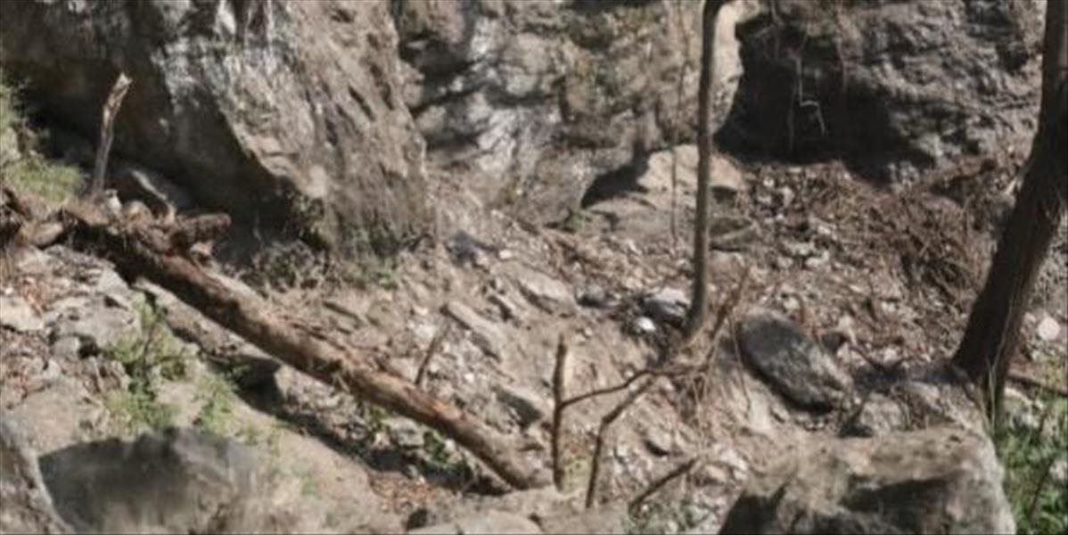 Pri zosuve pôdy neďaleko hory Manaslu v Nepále zahynuli štyria turisti
