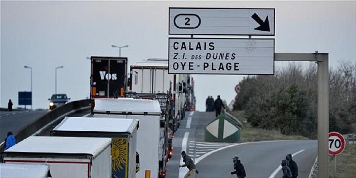 Vo Francúzsku migranti zbili maďarského vodiča kamióna