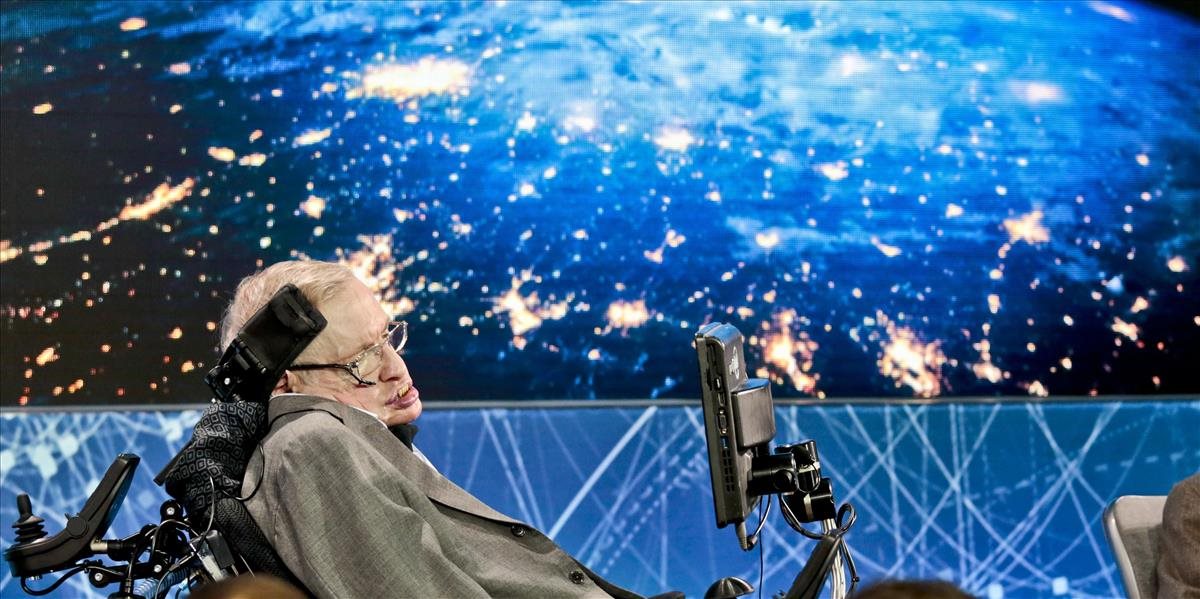 VIDEO Hawking vyslal mrazivé varovanie: Ľudia musia nájsť inteligentné bytosti skôr, ako oni nájdu nás