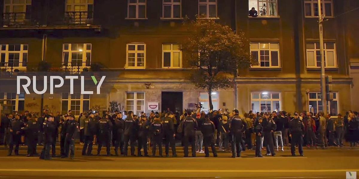 VIDEO Nespokojní Bratislavčania vyšli do ulíc: Párty pod oknami starostu!