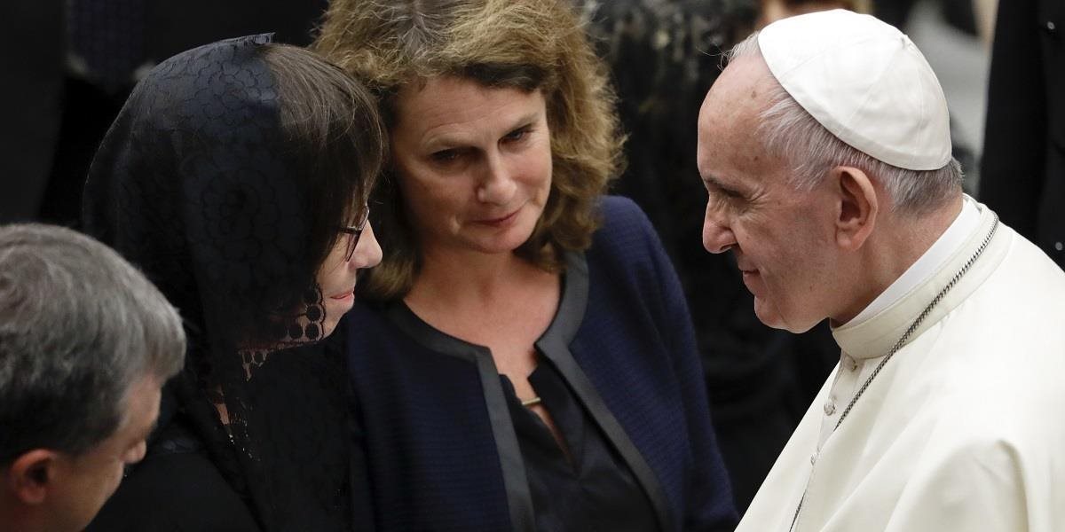 Pápež František prijal príbuzných obetí teroristického útoku v Nice