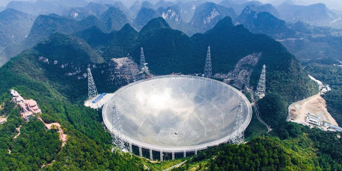 Najväčší rádioteleskop na svete uviedli do testovacej prevádzky