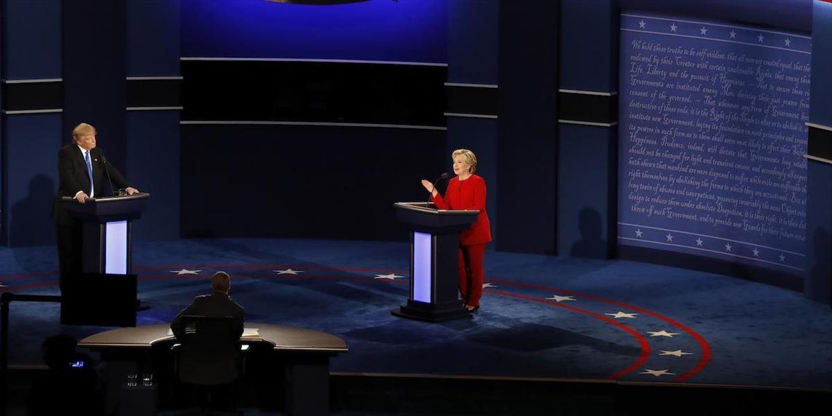 VIDEO Televízny duel kandidátov na prezidenta USA: Clintonová zatlačila v bojovnej debate Trumpa do obrannej pozície