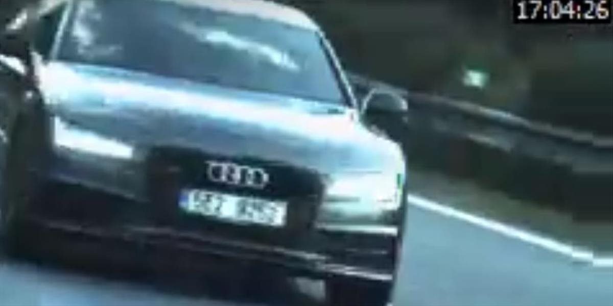 VIDEO Čech uháňal na diaľnici D2 rýchlosťou 188 km/h, dostal pokutu 300 eur