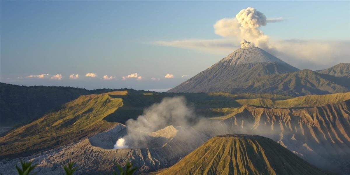 Na ostrove Lombok vybuchla sopka Barujari