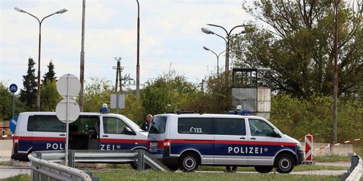 Dvaja Slováci majú na svedomí údajne 11 krádeží pneumatík v Rakúsku