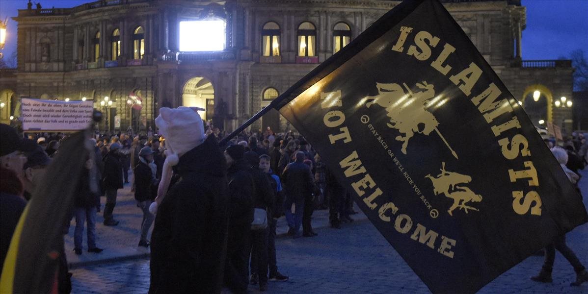 V Prahe a ďalších troch mestách ľudia protestovali proti islamizácii Európy