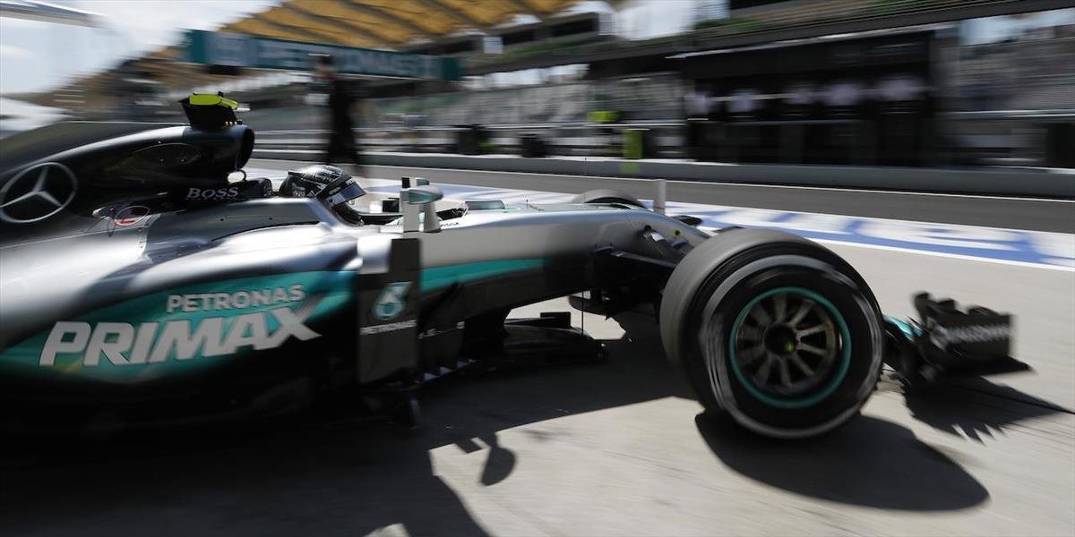 F1: Rosberg najrýchlejší v prvom tréningu pred VC Malajzie