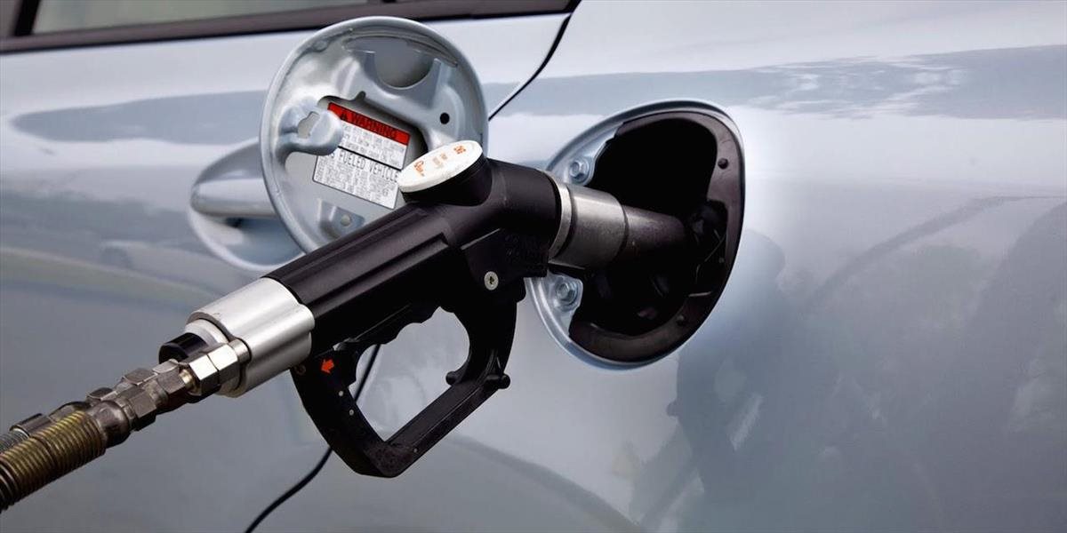 Klesli ceny najpredávanejšieho benzínu a nafty