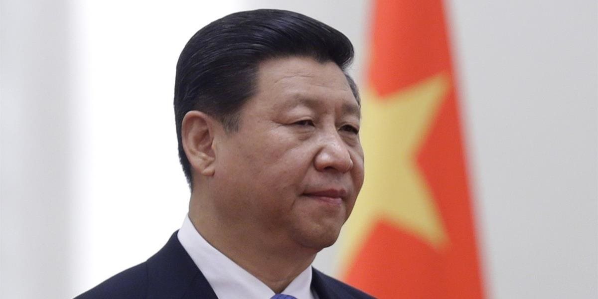 Dvoch vplyvných predstaviteľov v Číne odsúdili za korupciu na doživotie